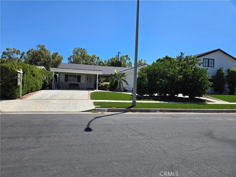 Photo of 24224 Welby Way, West Hills, CA 91307 (MLS # SR25163163) Photo of 24224 Welby Way, West Hills, CA 91307 (MLS # SR25163163)