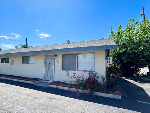 Photo of 947 Park Avenue, Calimesa, CA 92320 (MLS # IG26122276)
