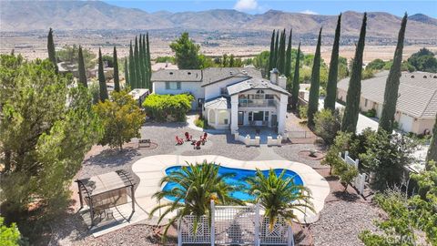 7614 Calpella Hesperia CA 92345