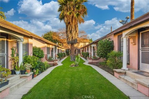 Photo of 417 Riverdale Drive #415, Glendale, CA 91204 (MLS # GD26045423)