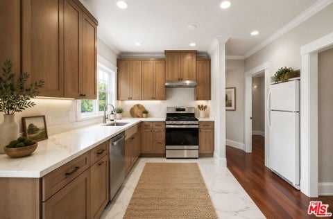Tiny photo for 322 Huntley Drive, West Hollywood, CA 90048 (MLS # 26862341)