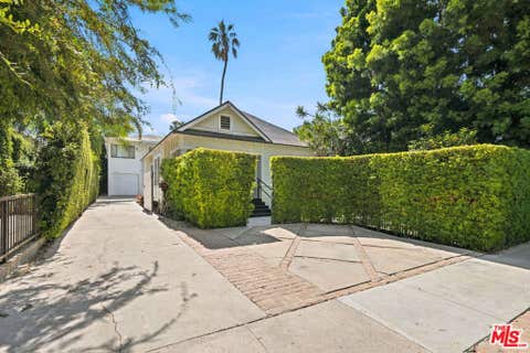 Photo of 322 Huntley Drive, West Hollywood, CA 90048 (MLS # 26862341)