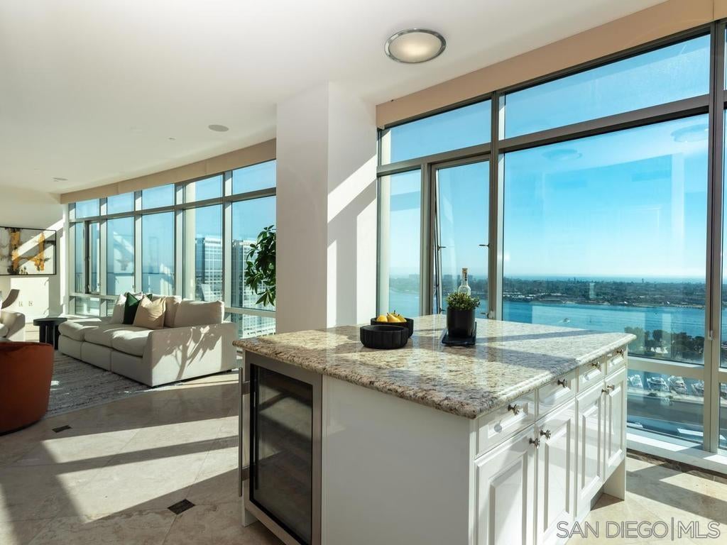165 6th Ave 2803