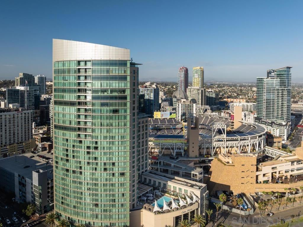 165 6th Ave 2803