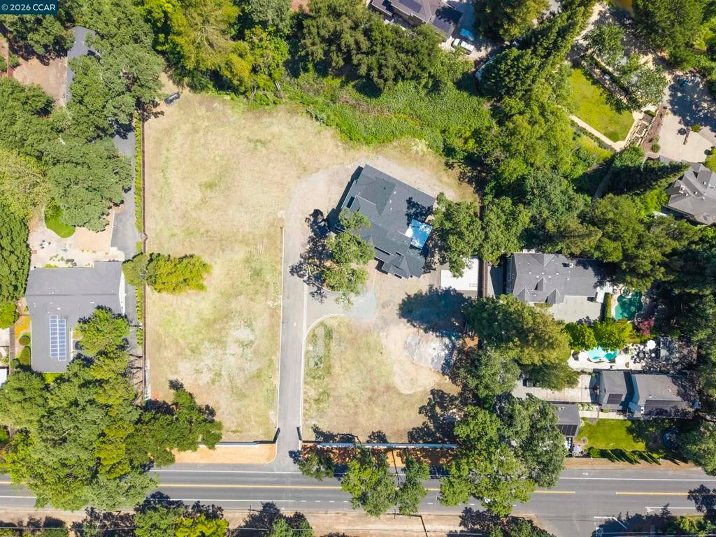 801 Ruby Ln