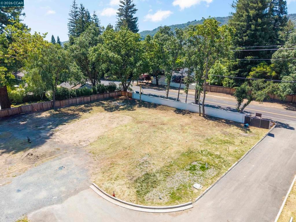 801 Ruby Ln