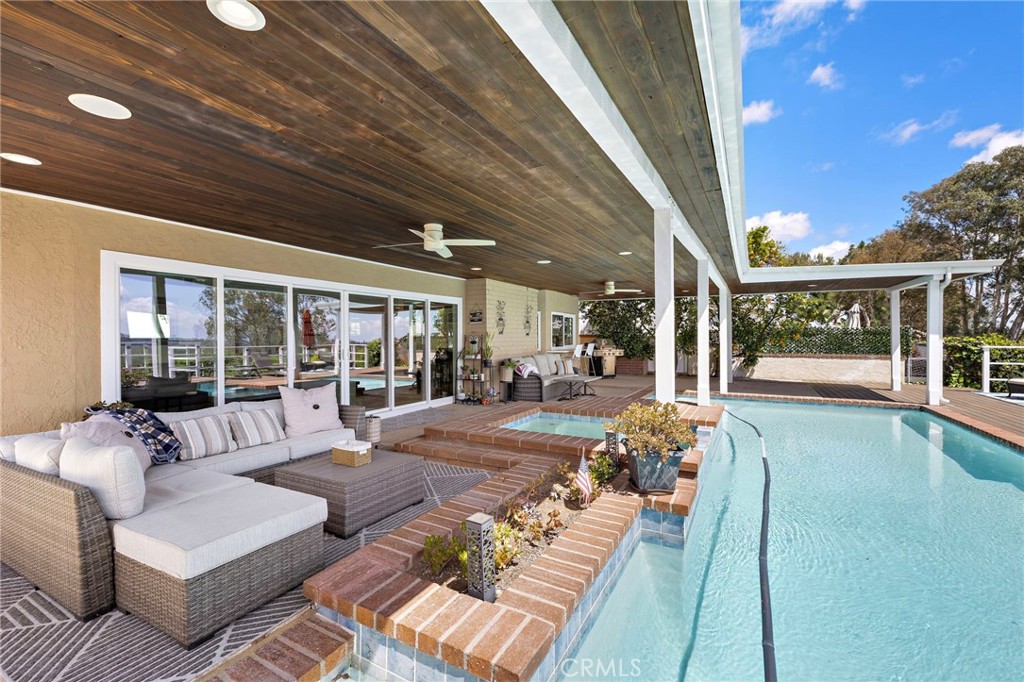Mission Viejo, California, 92691, United States, 3 Bedrooms Bedrooms, ,3 BathroomsBathrooms,Residential,Active,2051978