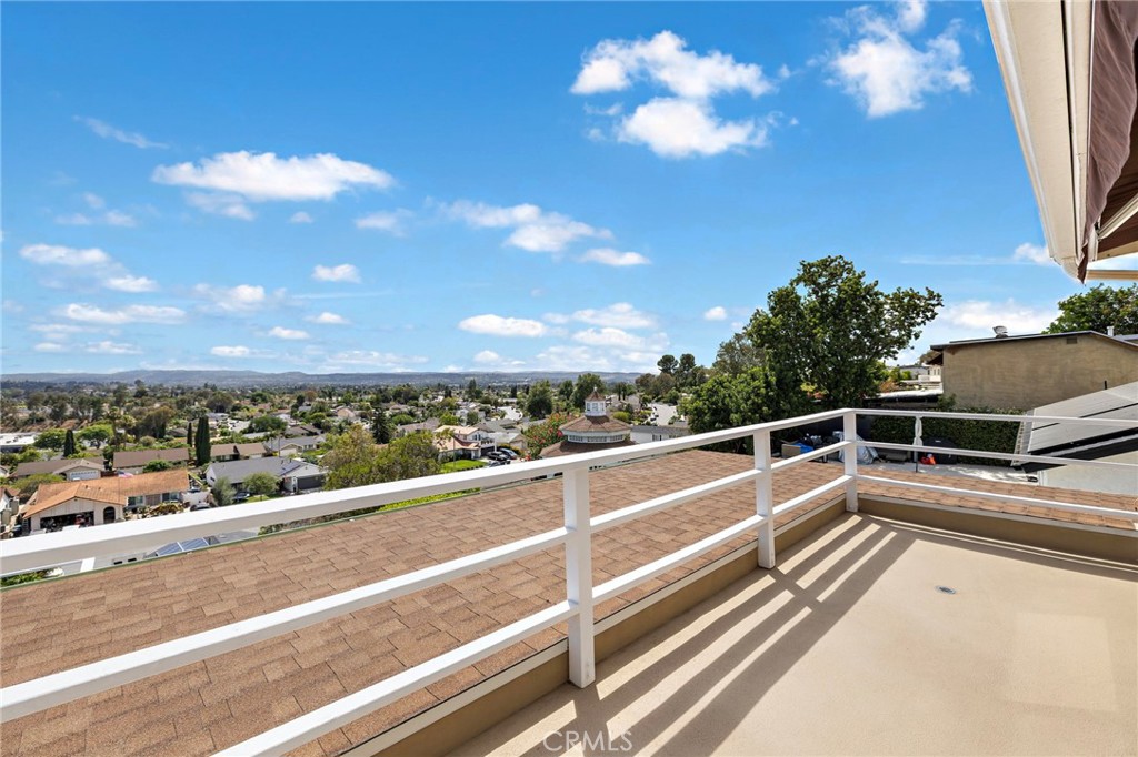Mission Viejo, California, 92691, United States, 3 Bedrooms Bedrooms, ,3 BathroomsBathrooms,Residential,Active,2051978