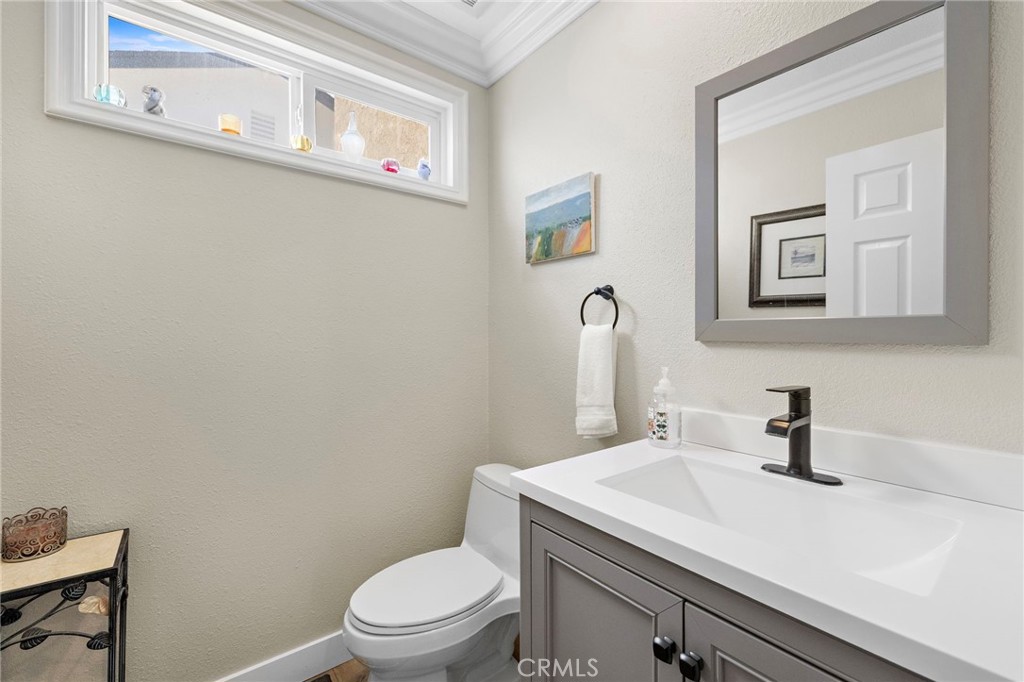 Mission Viejo, California, 92691, United States, 3 Bedrooms Bedrooms, ,3 BathroomsBathrooms,Residential,Active,2051978