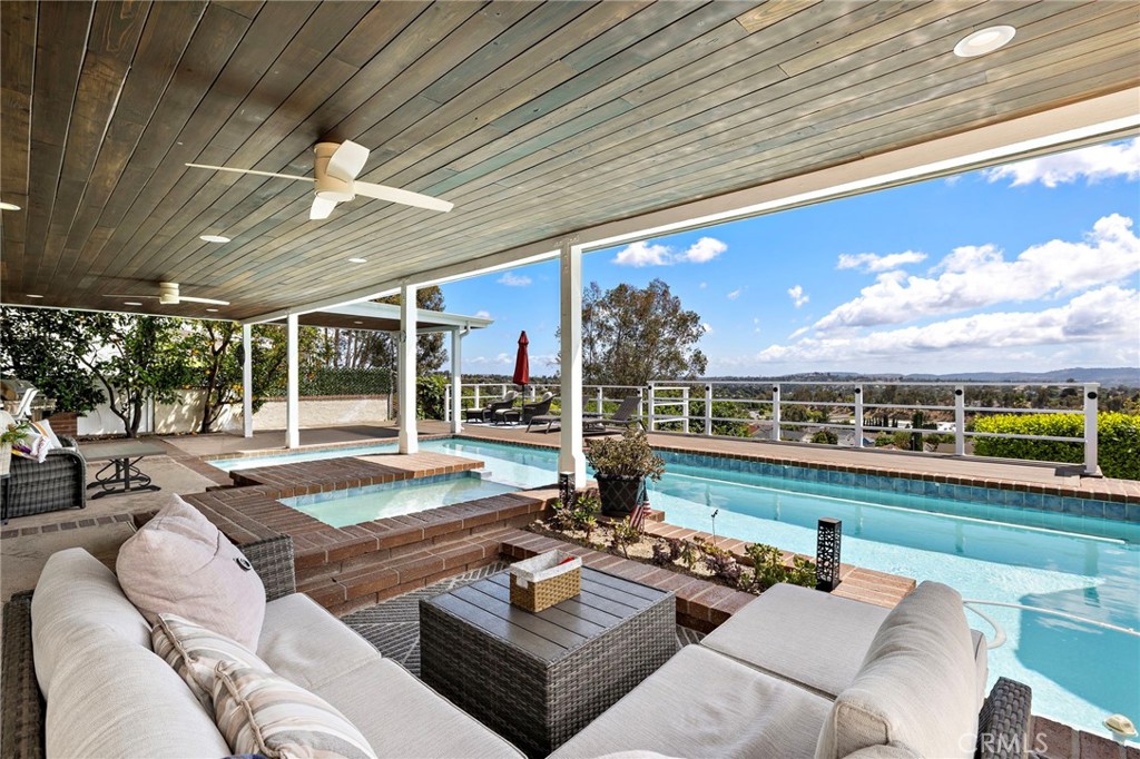 Mission Viejo, California, 92691, United States, 3 Bedrooms Bedrooms, ,3 BathroomsBathrooms,Residential,Active,2051978