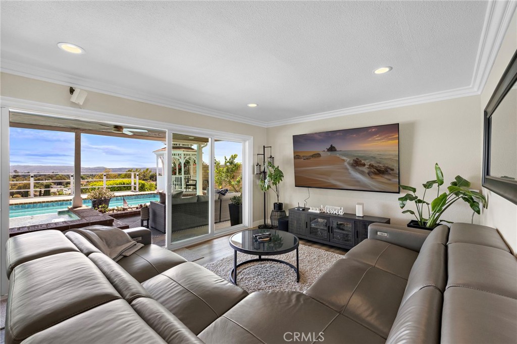 Mission Viejo, California, 92691, United States, 3 Bedrooms Bedrooms, ,3 BathroomsBathrooms,Residential,Active,2051978