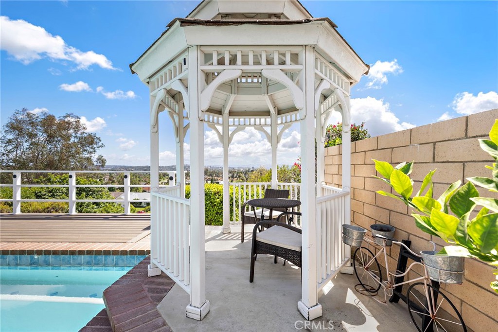 Mission Viejo, California, 92691, United States, 3 Bedrooms Bedrooms, ,3 BathroomsBathrooms,Residential,Active,2051978