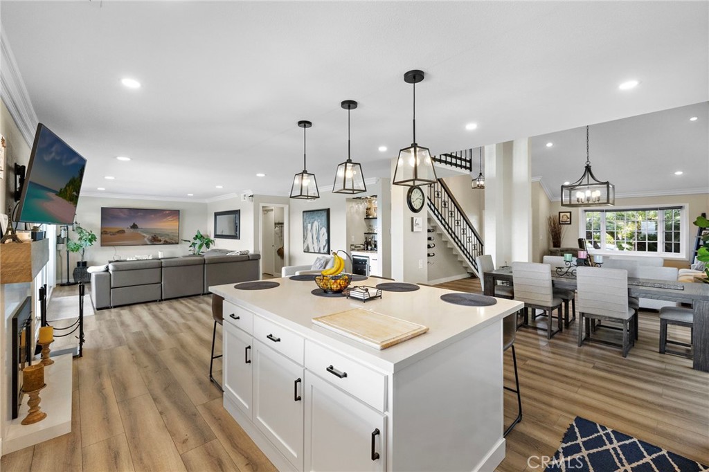 Mission Viejo, California, 92691, United States, 3 Bedrooms Bedrooms, ,3 BathroomsBathrooms,Residential,Active,2051978