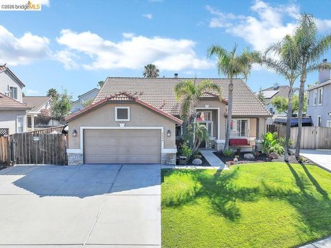 Photo of 2459 Pacific Grove Ct Ct, Discovery Bay, CA 94505 (MLS # 41140400)