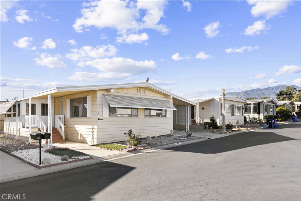 1400 W 13th st # 127