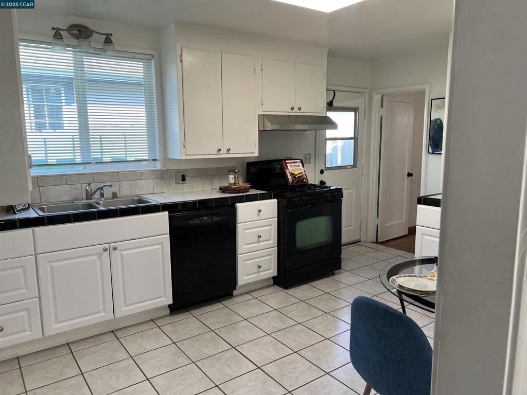 N.BERKELEY TERR - Residential