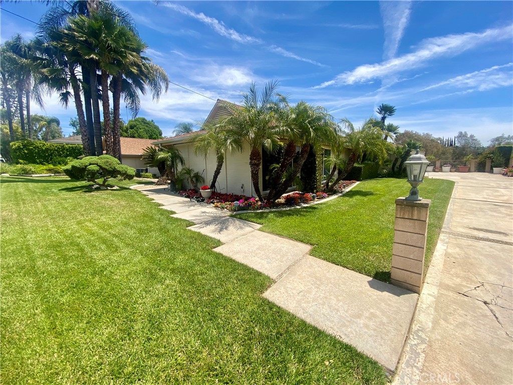 21166 E Rimpath Drive