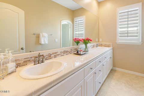 Tiny photo for 1464 Twin Tides Place, Oxnard, CA 93035 (MLS # V1-35568)