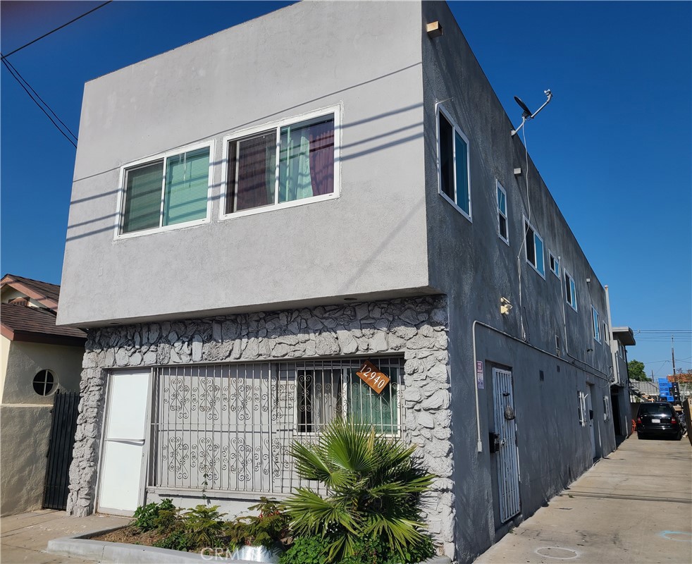 12940 Prairie Ave