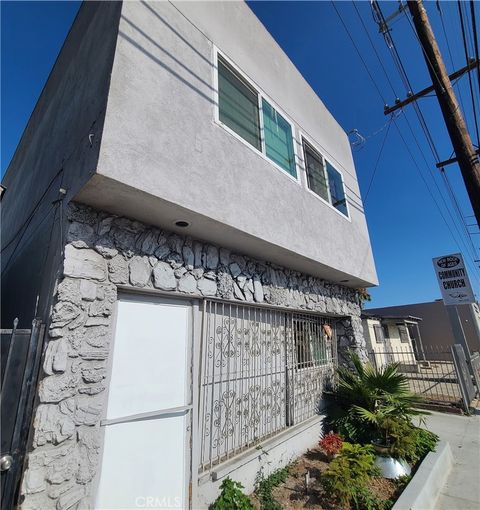 Photo of 12940 Prairie Ave Ave, Hawthorne, CA 90250 (MLS # SB25176869)