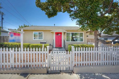 Photo of 6979 Tower ST, La Mesa, CA 91942 (MLS # 260017543SD)