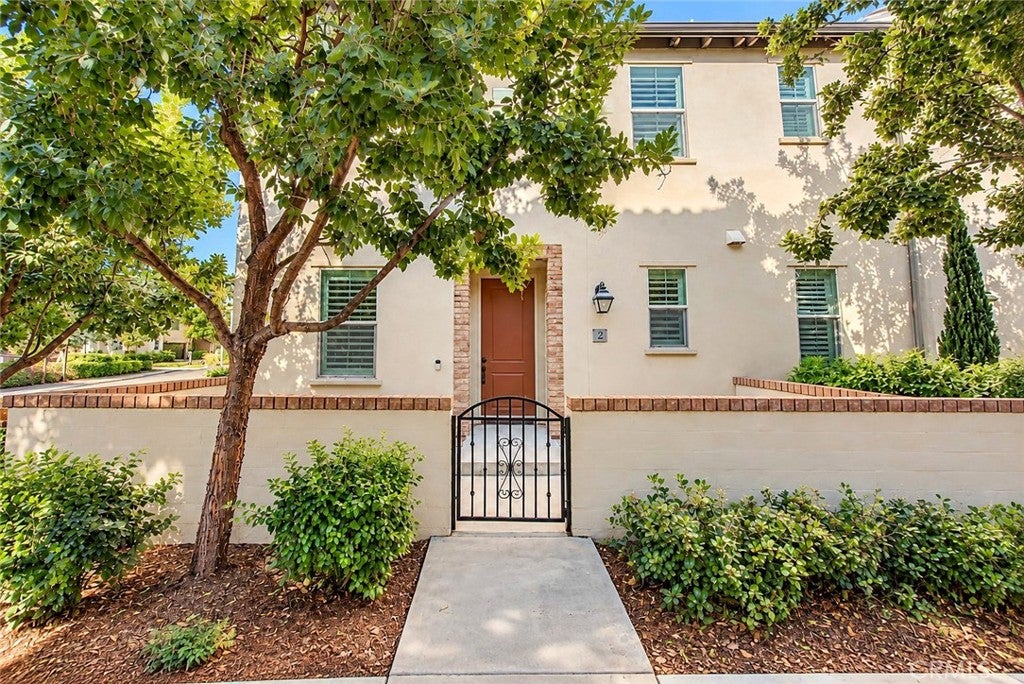 3440 E Santa Clara LN