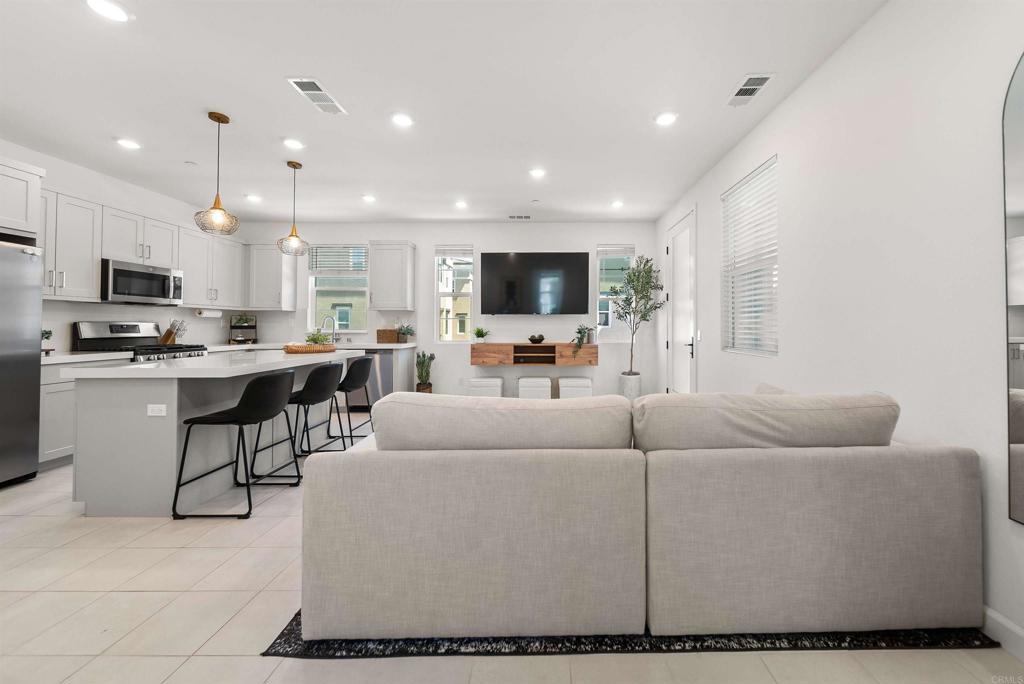 1226 Sunrise View 102