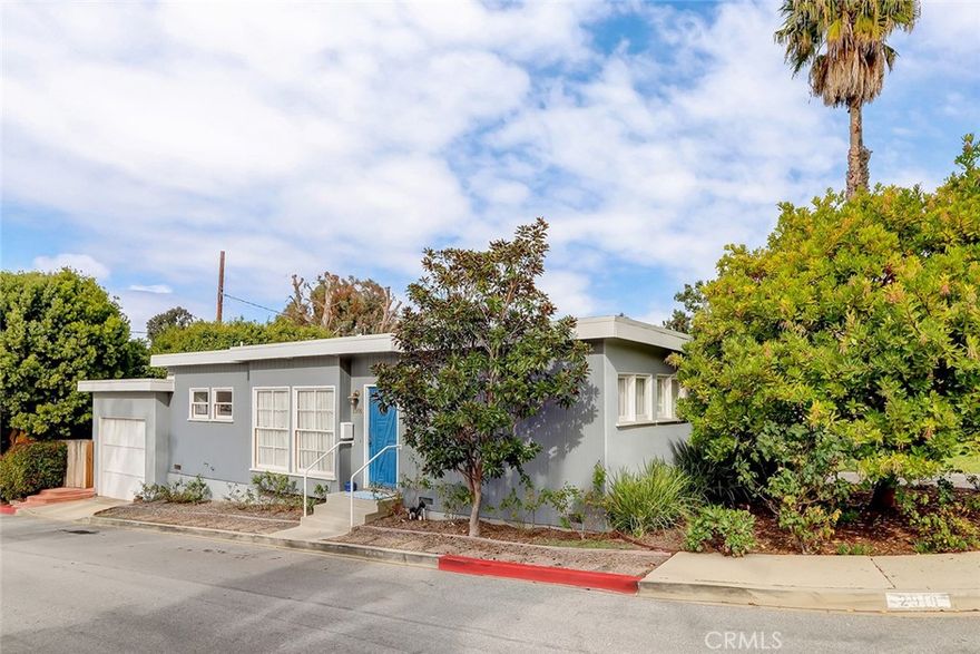 Treat yourself to the simple life right in the heart of the Manhattan Beach Tree Section. This classic cottage features an open floorplan, upgraded primary suite and flexible second bedroom with attached bath. The open kitchen is large enough to satisfy a demanding chef, or just to serve as the hub of day to day living. A private, sizable patio area is surrounded by greenery, providing ample shade. Bright, sunny and fully refreshed, this home is sure to put a smile on your face. This nice corner location adjacent to the greenbelt/walking path puts you just several minutes' walk from parks and downtown. From this spot in the northern part of Manhattan Beach, it's a quick drive to daily necessities like schools and groceries, walkable to the revived Manhattan Village Mall, and convenient to freeways and work centers. Here's your chance to enjoy the Manhattan Beach lifestyle! * UNFURNISHED rental. TERMS: Home is occupied. Available November 1 (possibly sooner). NO PETS: Sorry, strict no-pets policy.
