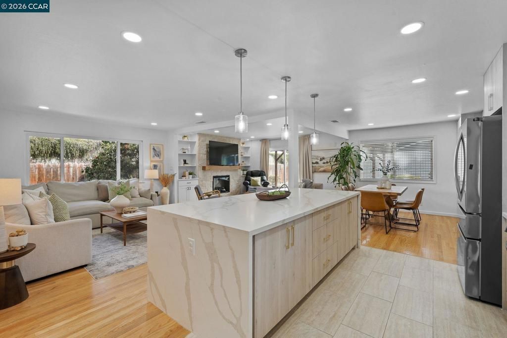 Photo of 1661 Marta Dr Dr, Pleasant Hill, CA 94523 (MLS # 41128906)