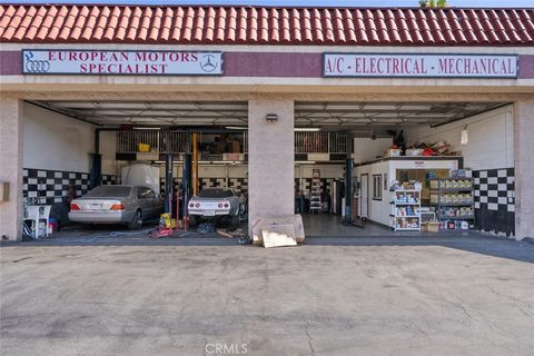 Photo of 6137 Lankershim Boulevard #G, North Hollywood, CA 91606 (MLS # GD25152651) Photo of 6137 Lankershim Boulevard #G, North Hollywood, CA 91606 (MLS # GD25152651)