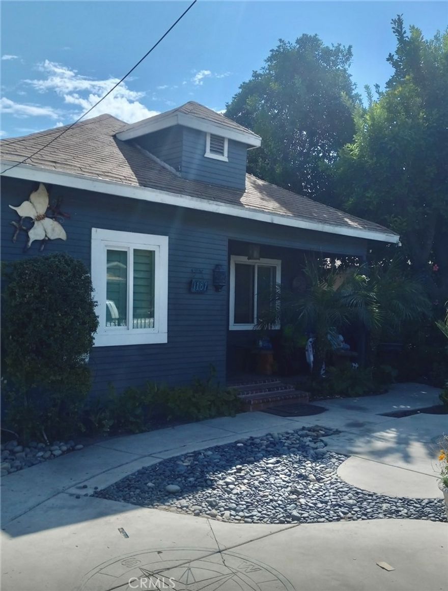 This cozy single-story home features 2 bedrooms and 1 bath with 768 sq. ft. of living space, and a bonus room, sitting on a spacious 7,000 sq. ft. Close to the park. This property is perfect as a starter.