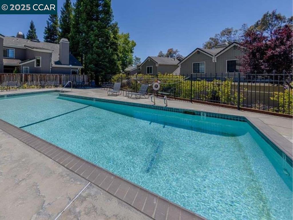 BLACKHCLUB - Residential Lease