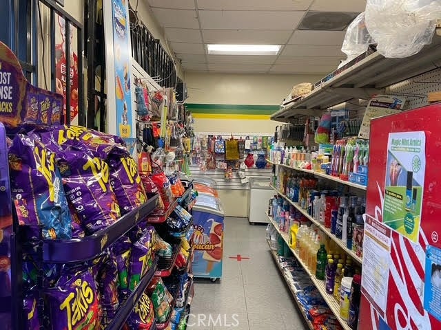 13236 Paxton Avenue 9-10