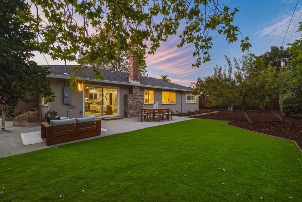 12390 Woodside Drive