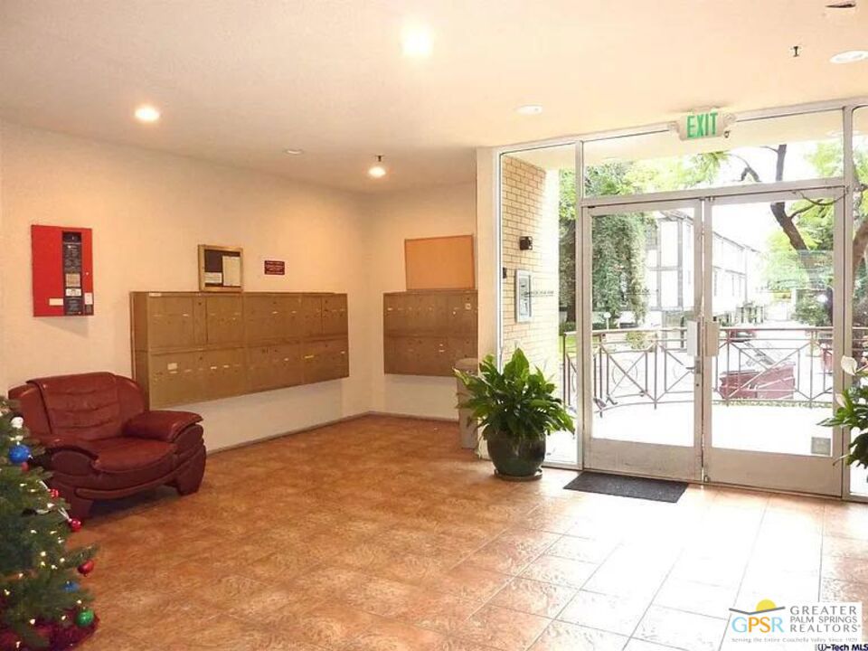 1655 Glendale- Rossmoyne - Residential Lease