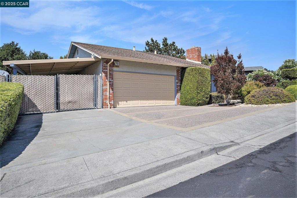 3323 Diablo Cir