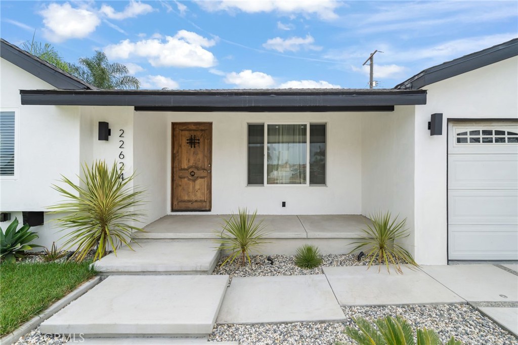 22624 Moneta Avenue