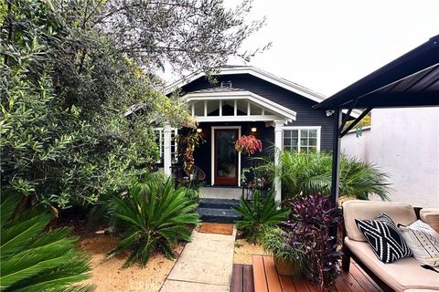 Photo of 1206 N La Brea Avenue, Inglewood, CA 90302 (MLS # SR26030870)