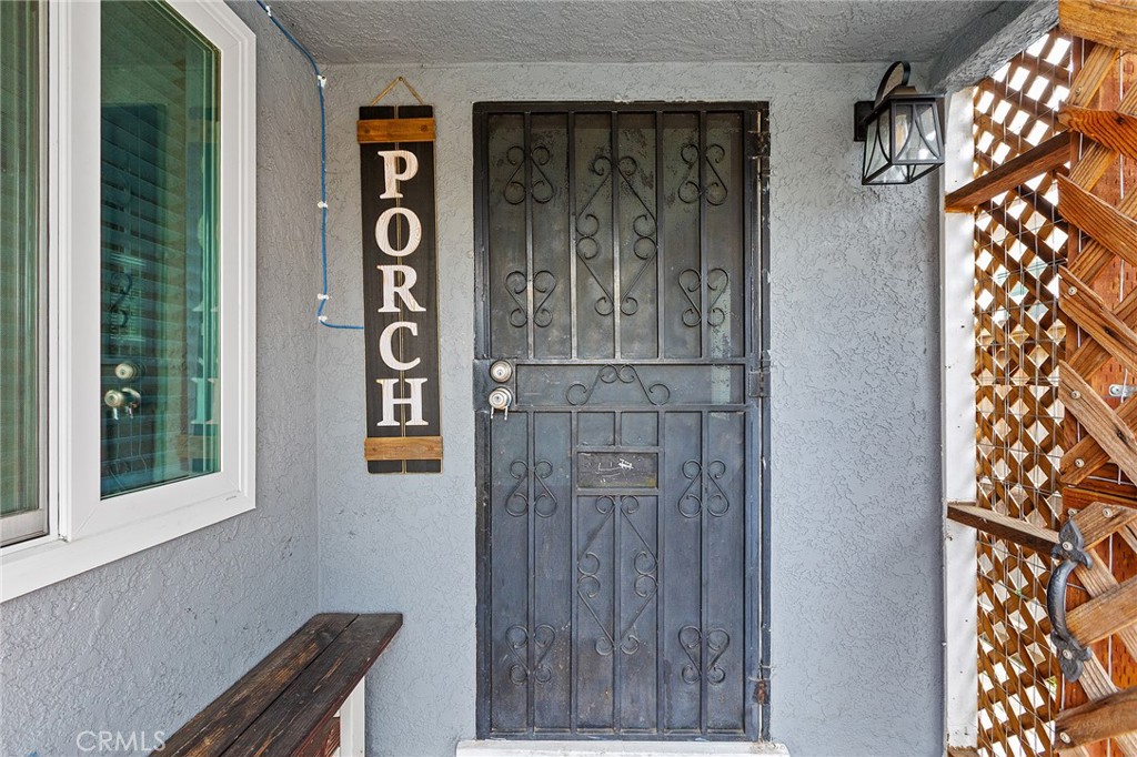 6535 Downey