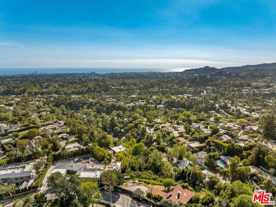 741 N Tigertail Road