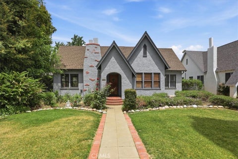 Photo of 3589 Castle Reagh PL, Riverside, CA 92506 (MLS # IV26104529)