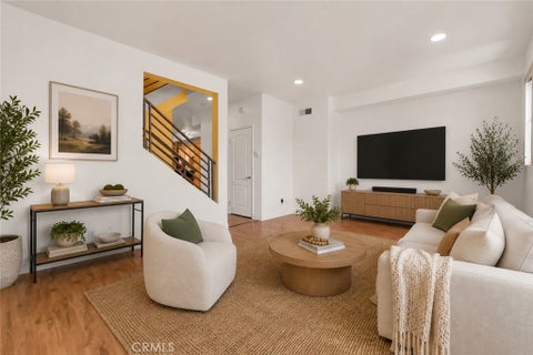 Photo of 11622 Oxnard Street, North Hollywood, CA 91606 (MLS # IV26147122)