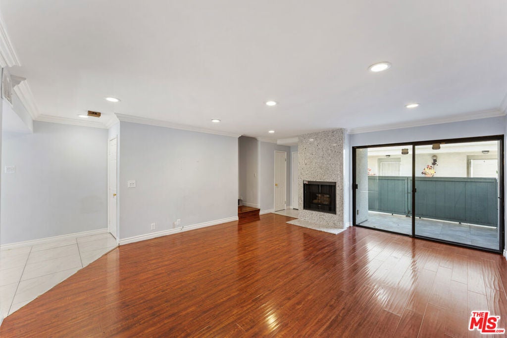 7869 Ventura Canyon Avenue 306
