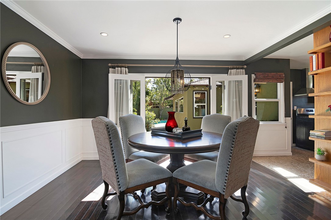 544 N California Street