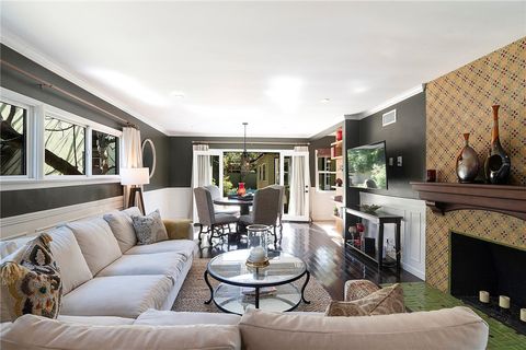 Photo of 544 N California Street, Burbank, CA 91505 (MLS # BB26026961)