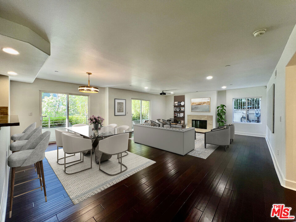 Properties 2 7249 Franklin Avenue 101