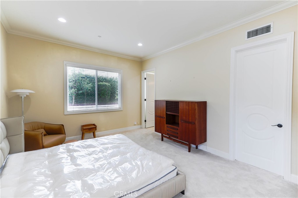 3313 Gardenia Lane