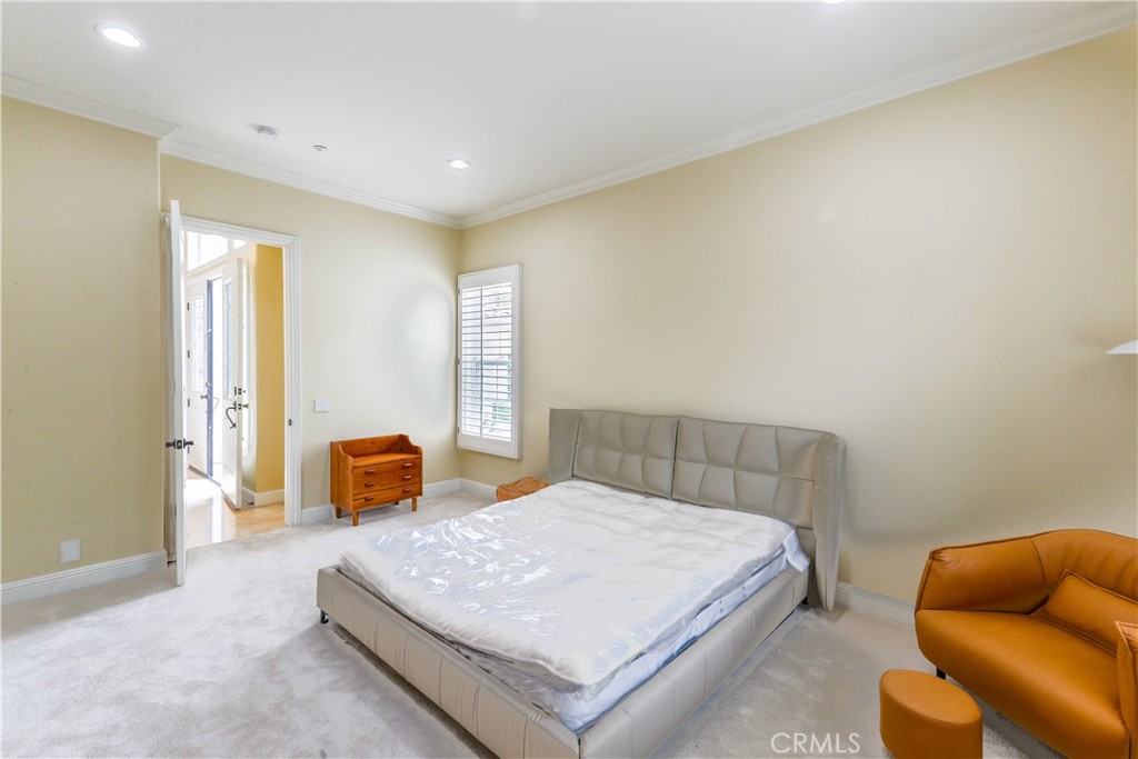 3313 Gardenia Lane