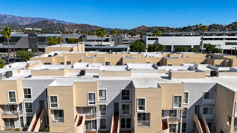 Photo of 116 W Maple Street #21, Glendale, CA 91204 (MLS # P1-29427)