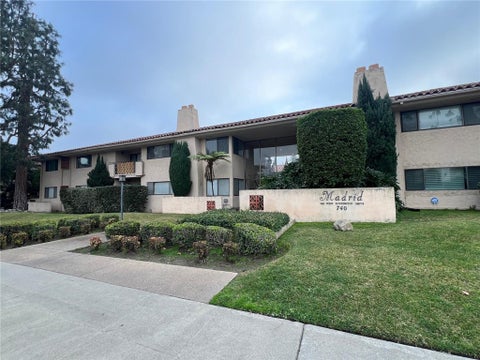 Photo of 740 W Huntington Drive #K, Arcadia, CA 91007 (MLS # AR26193216)
